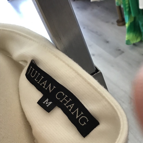 white pants - Picture 5 of 5